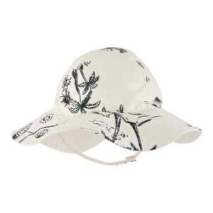 NWT Carter’s Baby Reversible Sun Hat - Cream and Black 0-9 months